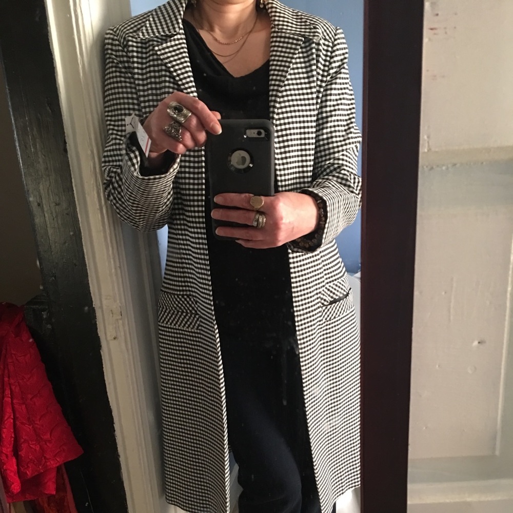 🎉 HP Statement Style 🎉.   gingham longline blazer